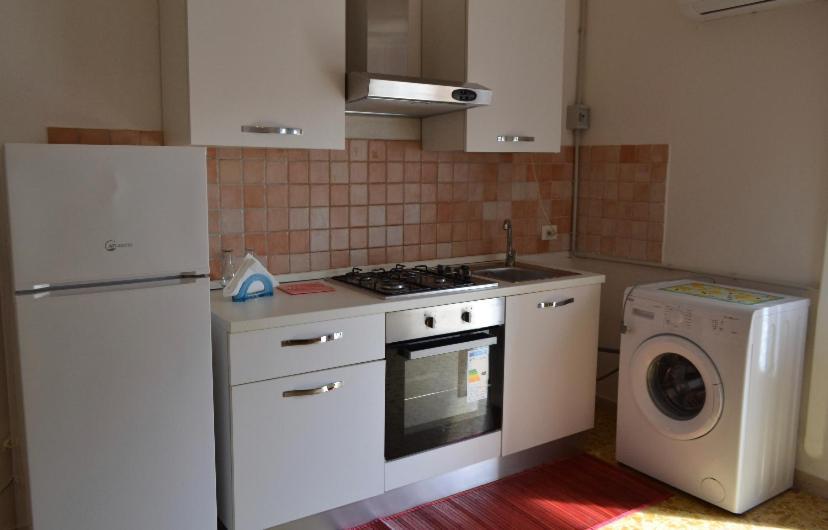 Apartamento Flat In Olbia Centro Exterior foto